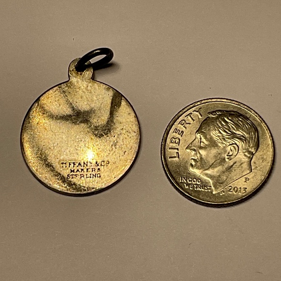 TIFFANY & Co. MAKERS  STERLING Pendant. 3/4 inch diameter - Picture 3 of 7
